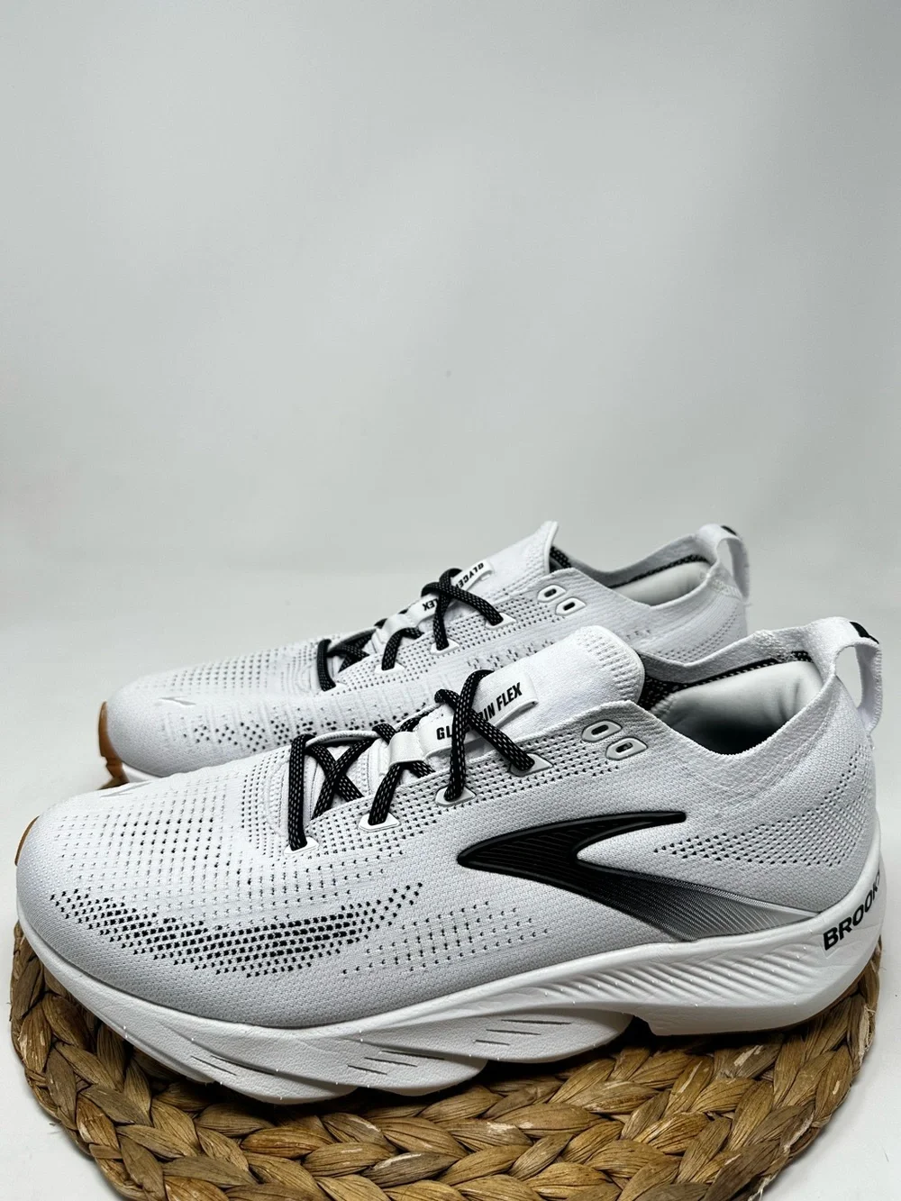 BROOKS Glycerin Flex Running Shoes White Black Gum Size 11.5 Men's